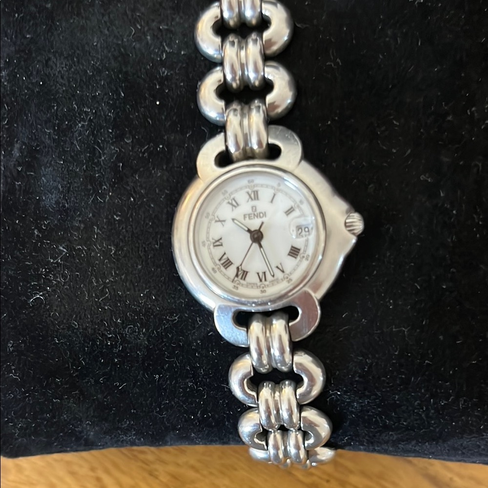 COPY - Fendi watch authentic with papers